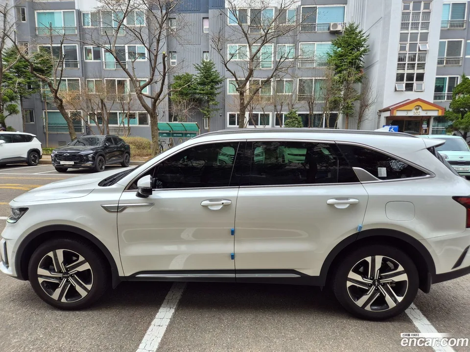 Kia Sorento HEV 1.6 2WD 2023 — миниатюра 5