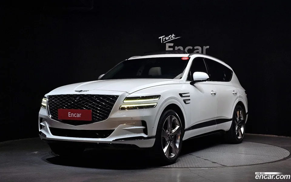 Genesis GV80 2.5T AWD 2023 — фото 1, купить с доставкой в Москву