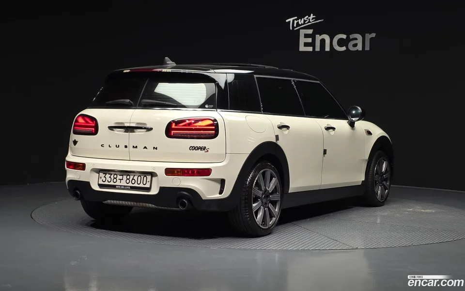 MINI Cooper S Clubman 2022 — миниатюра 2