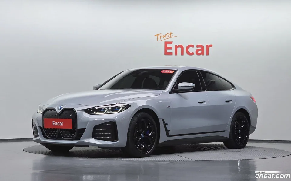 BMW i4 eDrive40 M 2023 — фото 1, купить с доставкой в Москву