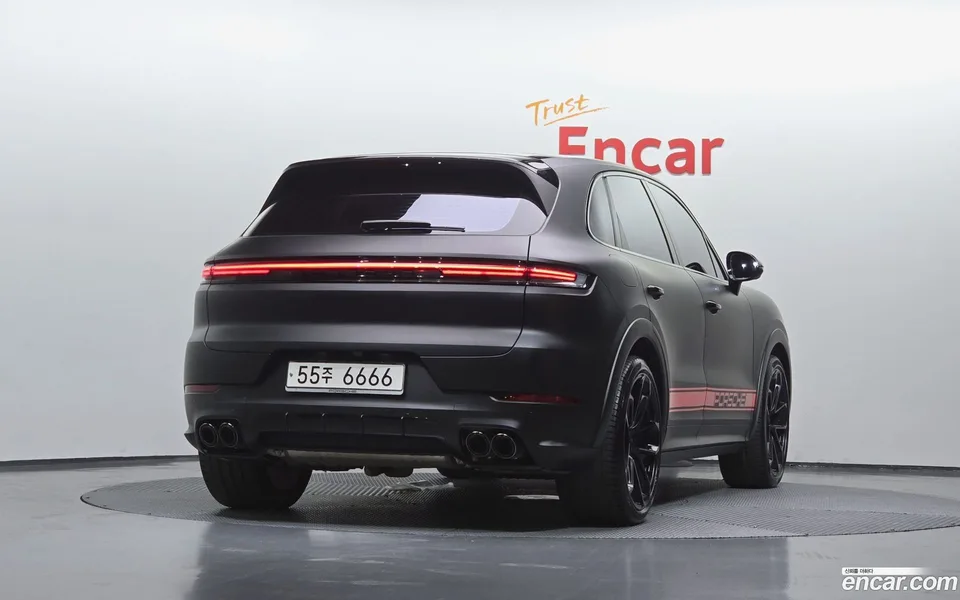 Porsche Cayenne 3.0 2023 — миниатюра 4