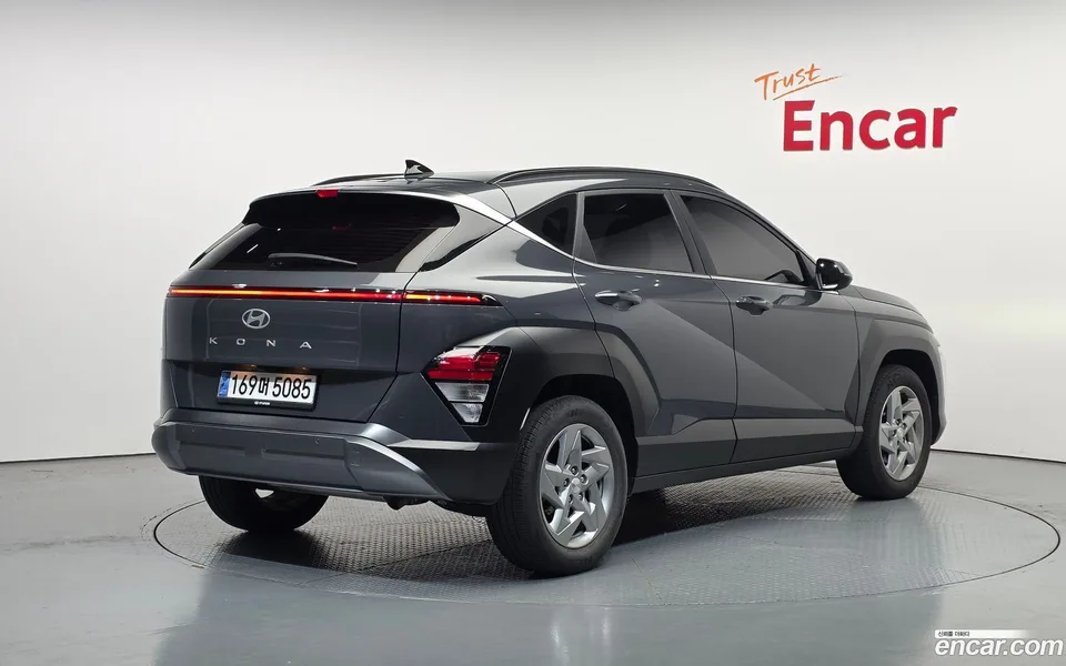 Hyundai Kona Hybrid 2023 — миниатюра 2