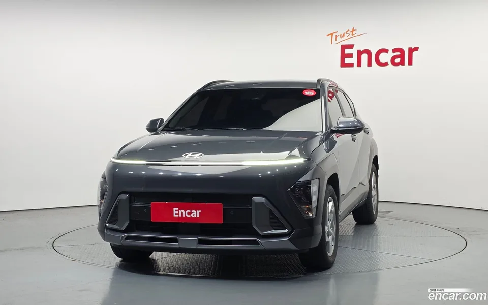 Hyundai Kona Hybrid 2023 — миниатюра 3
