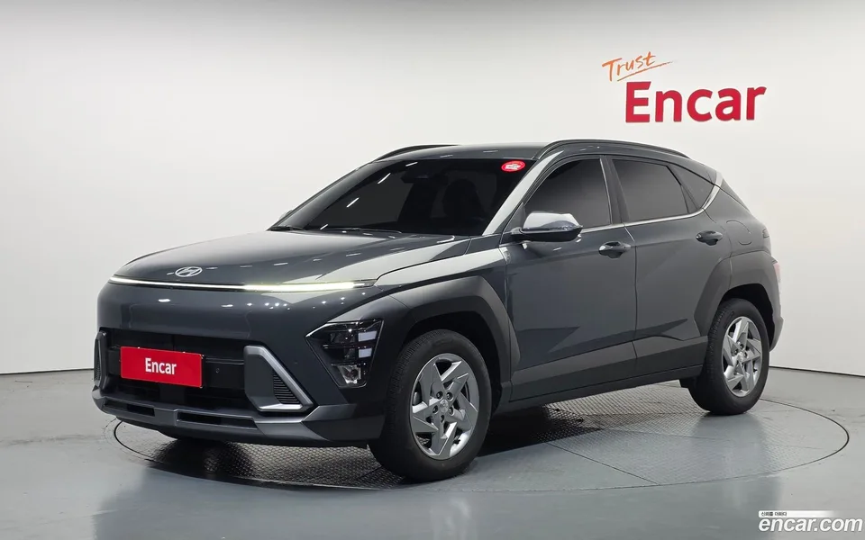 Hyundai Kona Hybrid 2023 — фото 1, купить с доставкой в Москву