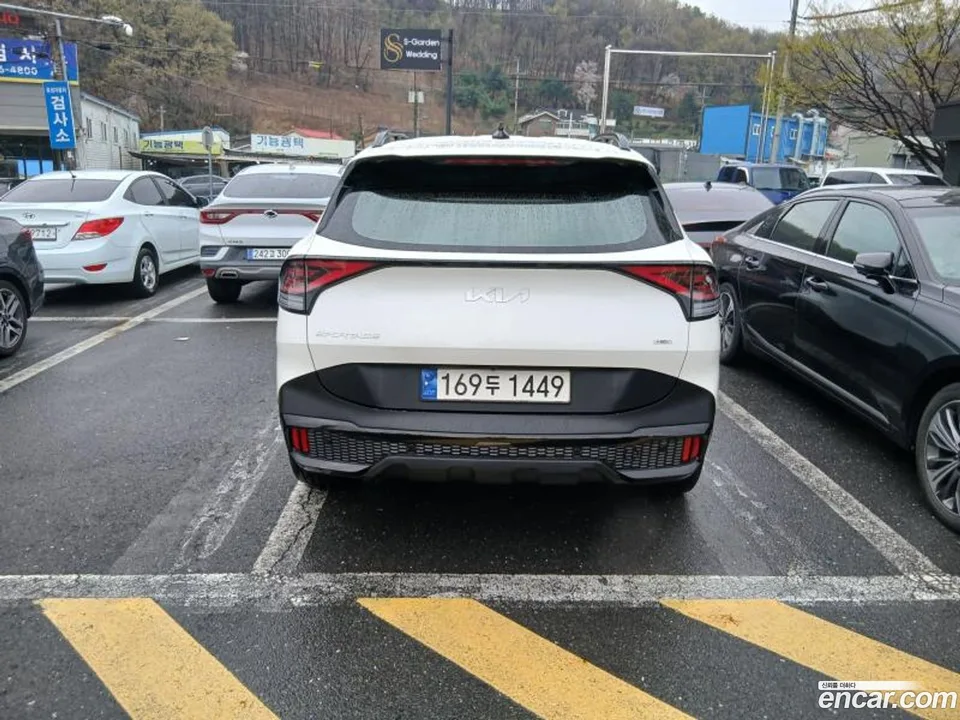 Kia Sportage Hybrid 30 2WD 2023 — миниатюра 4