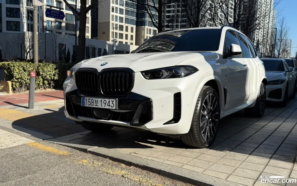 BMW X5 xDrive 50e M 2026 — миниатюра 2