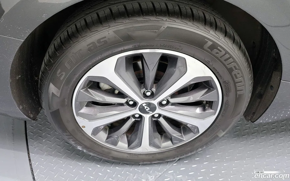 Kia K8 Hybrid 2023 — миниатюра 5