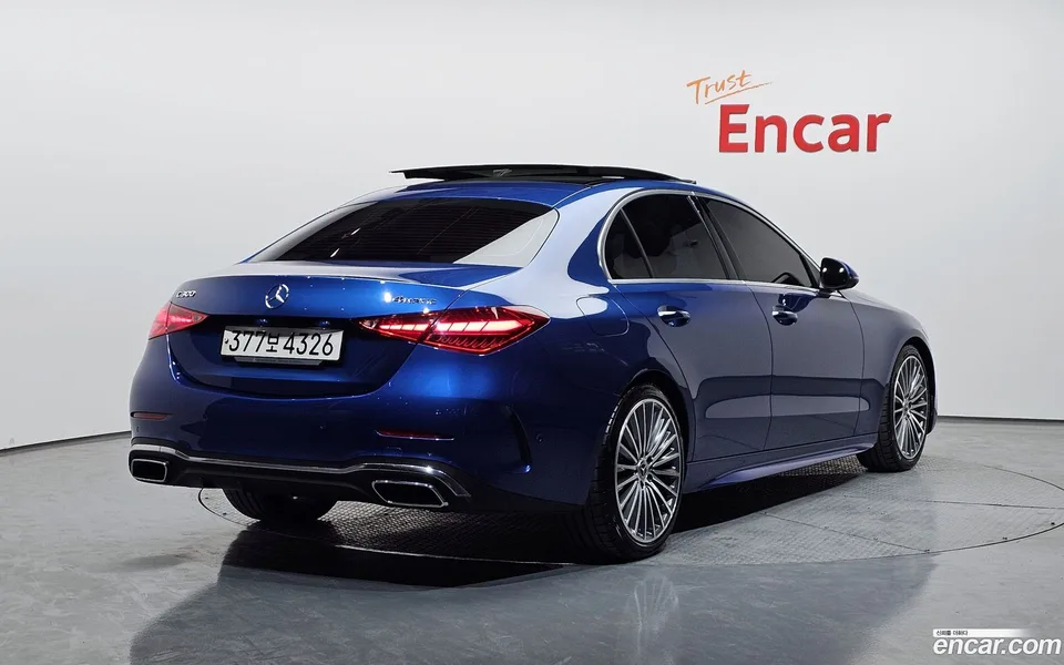 Mercedes-Benz C-Class C300 4MATIC AMG Line 2023 — миниатюра 2