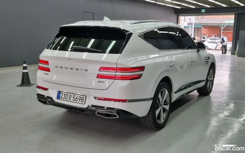 Genesis GV80 2.5T AWD 2023 — миниатюра 2