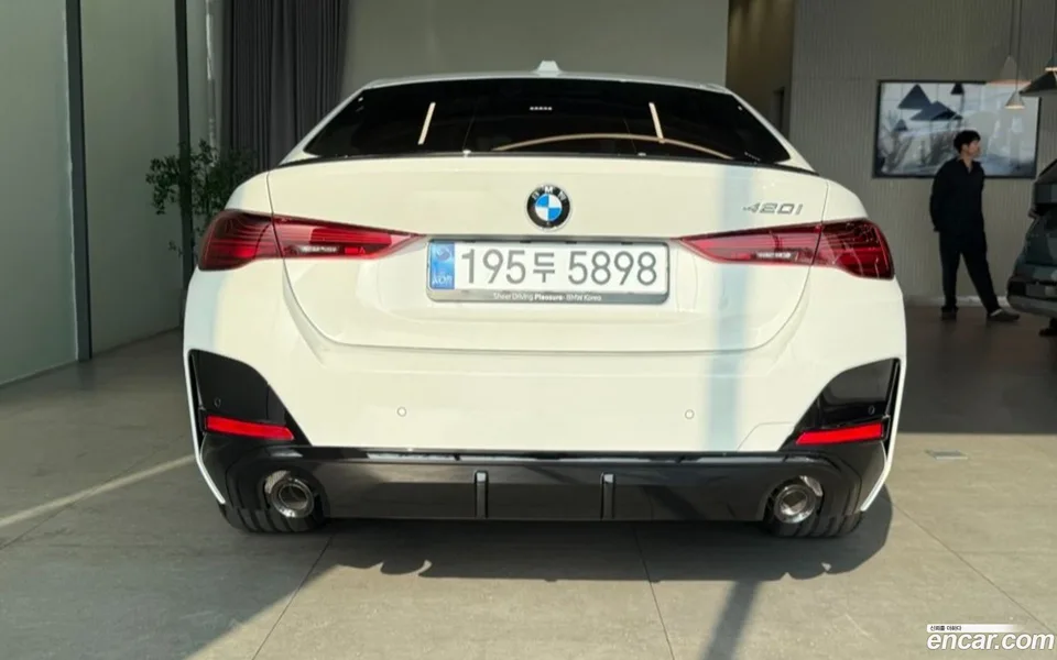 BMW 4 Series 420i M 2026 — миниатюра 5