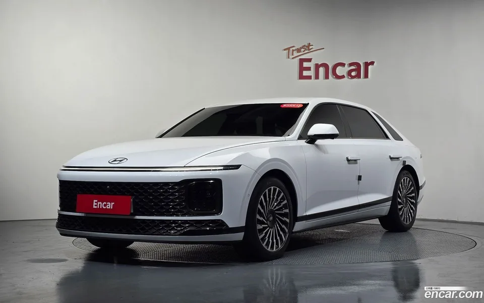 Hyundai Grandeur 2.5 2WD 2023 — фото 1, купить с доставкой в Москву