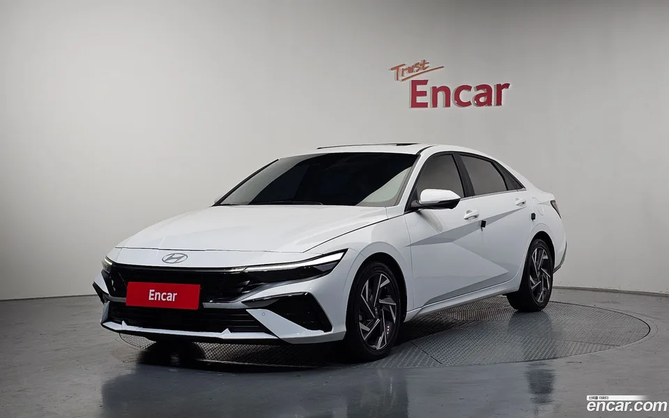 Hyundai Avante CN7 1.6 2023 — фото 1, купить с доставкой в Москву