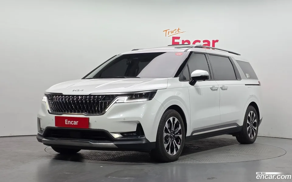 Kia Carnival 9 2022 — фото 1, купить с доставкой в Москву