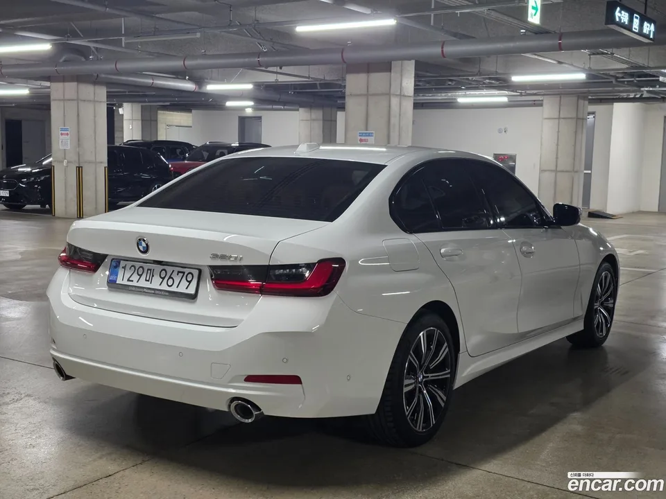 BMW 3 Series 320i 2025 — миниатюра 2