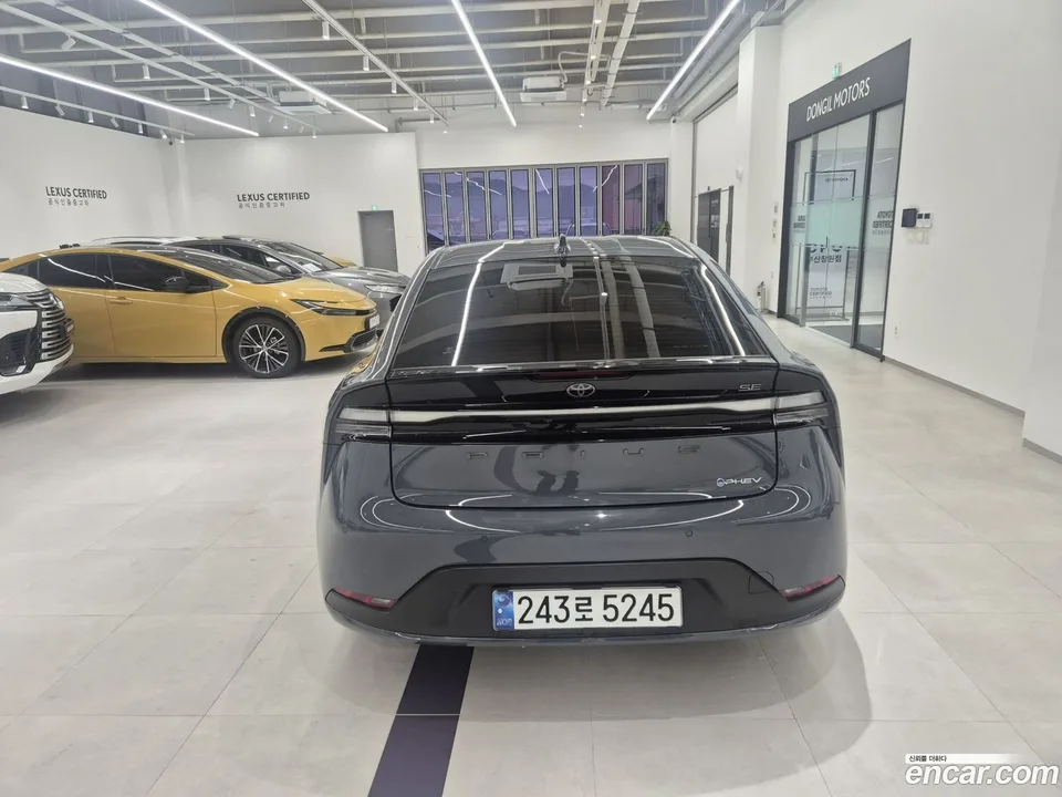 Toyota Prius 2.0 PHEV SE 2024 — миниатюра 4