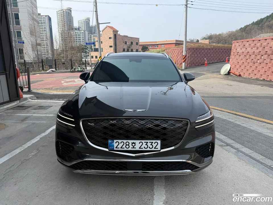 Genesis GV70 2.5T 2WD 2024 — миниатюра 3