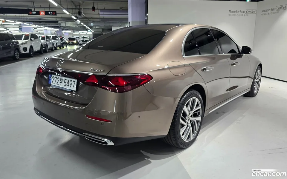 Mercedes-Benz E-Class E220d 4MATIC 2024 — миниатюра 4