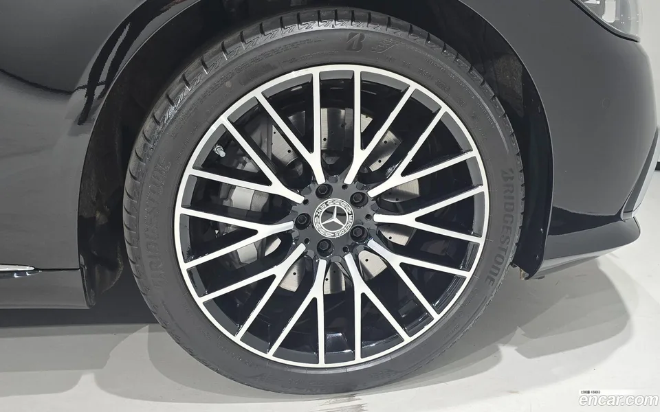 Mercedes-Benz S-Class S580L 4MATIC 2025 — миниатюра 5