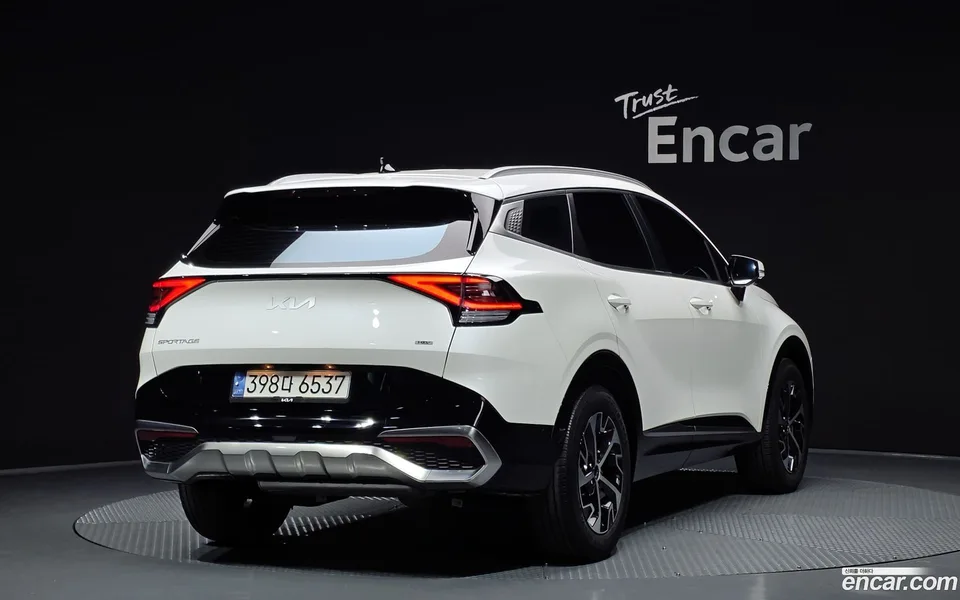 Kia Sportage Hybrid 2WD 2022 — миниатюра 2