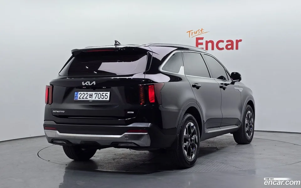 Kia Sorento 2.2 2WD 2023 — миниатюра 2
