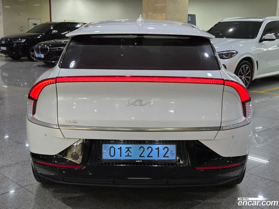 Kia EV6 4WD 2023 — миниатюра 4
