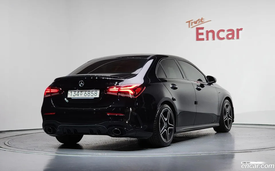 Mercedes-Benz A-Class AMG A35 4MATIC 2022 — миниатюра 2