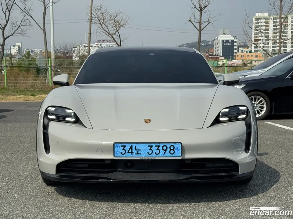 Porsche Taycan 4S 2024 — миниатюра 3