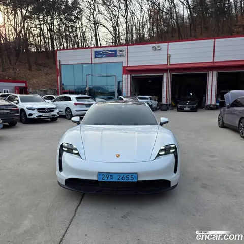 Porsche Taycan 2023 купить в Москве