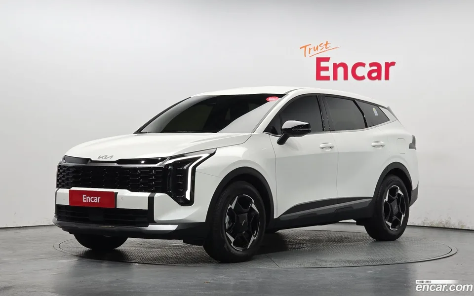 Kia Sportage 1.6 2WD 2025 — фото 1, купить с доставкой в Москву