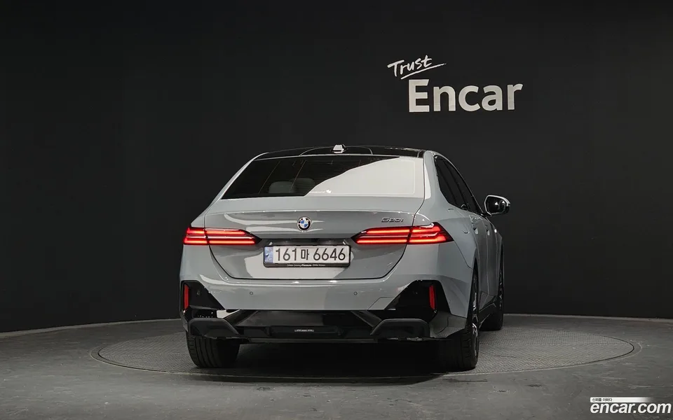 BMW 5 Series 520i M 2024 — миниатюра 4
