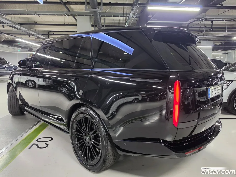 Land Rover Range Rover D350 AB LWB 2024 — миниатюра 2
