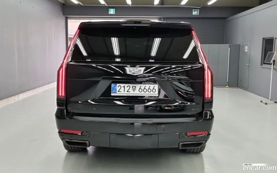 Cadillac Escalade 6.2 2025 — миниатюра 4