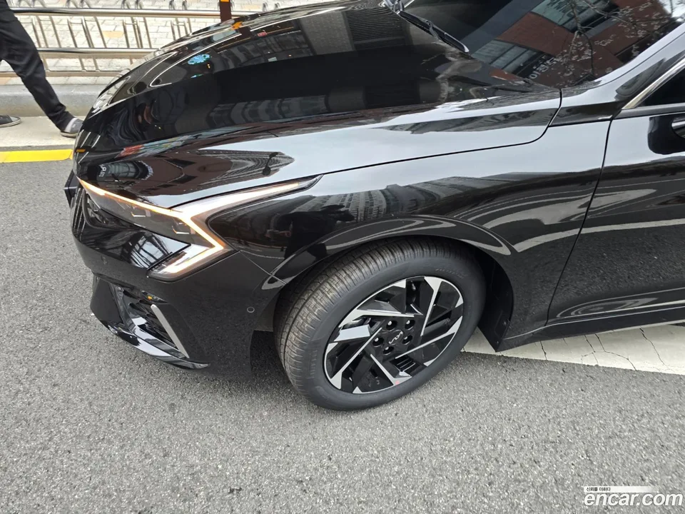 Kia K5 Hybrid 2026 — миниатюра 3