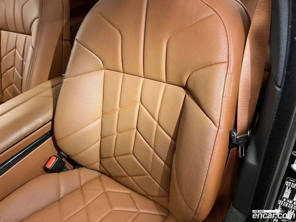 BMW 7 Series 740d xDrive M 2025 — миниатюра 3