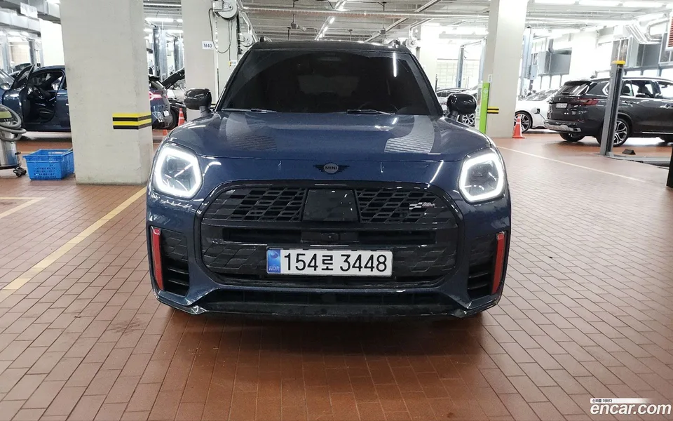 MINI Cooper S Countryman ALL4 JCW 2025 — миниатюра 3