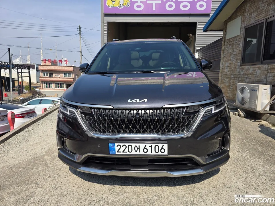 Kia Carnival 7 2023 — миниатюра 3