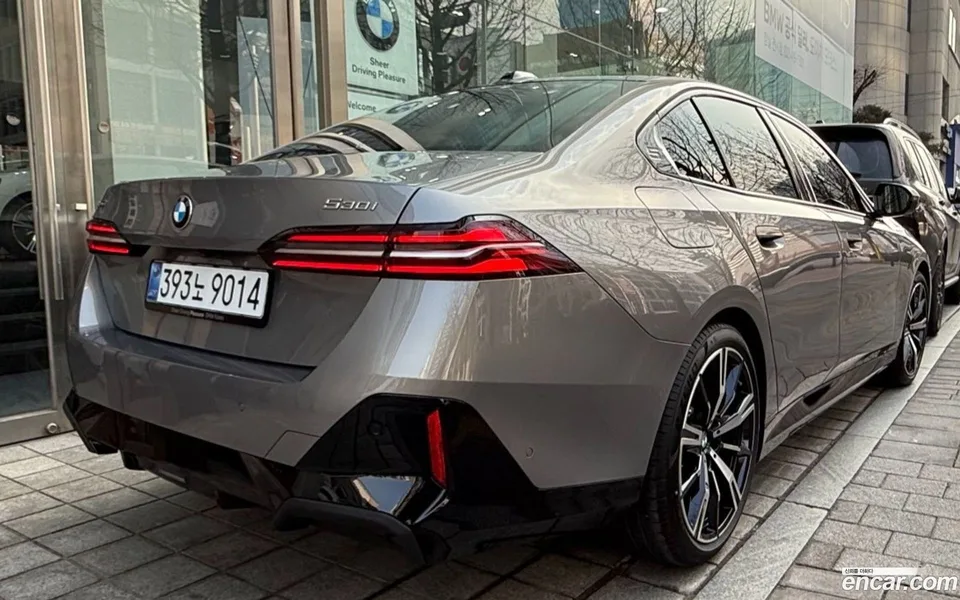 BMW 5 Series 530i xDrive M 2026 — миниатюра 3