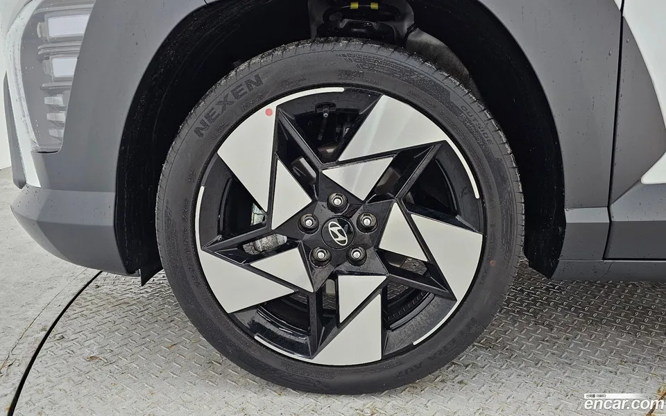 Hyundai Kona 1.6 2WD 2023 — миниатюра 5