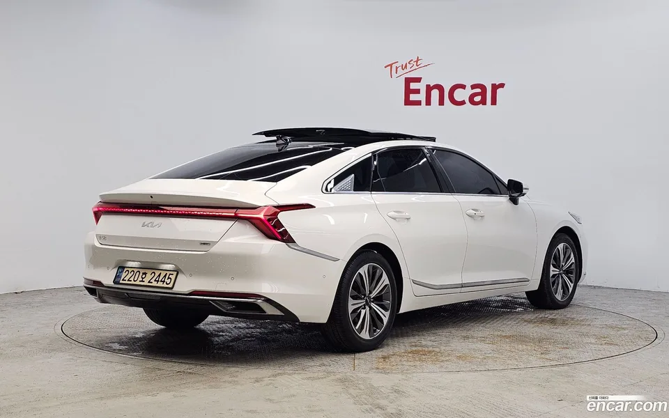 Kia K8 Hybrid 2023 — миниатюра 2