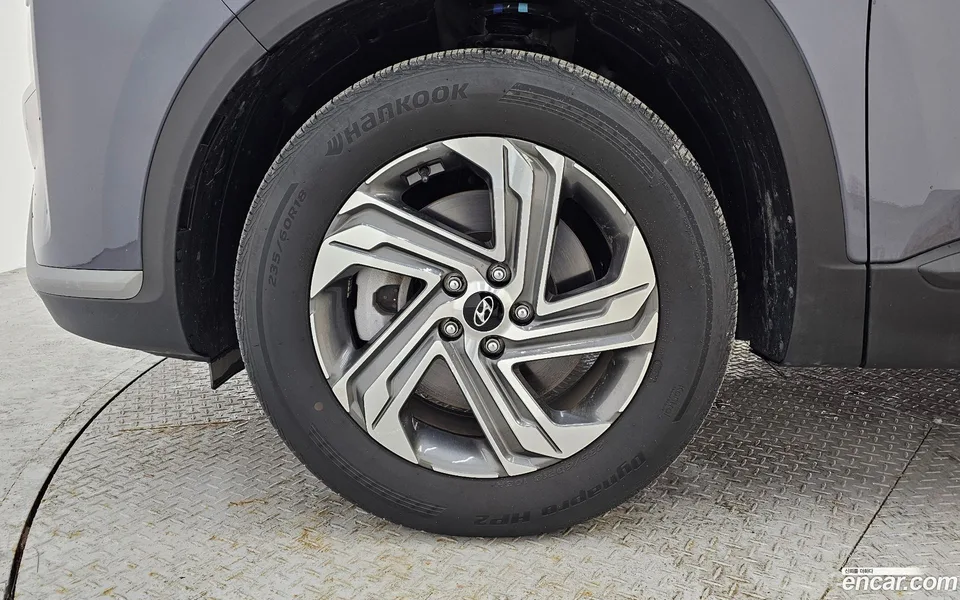 Hyundai SantaFe 2.5T 2WD 2023 — миниатюра 5
