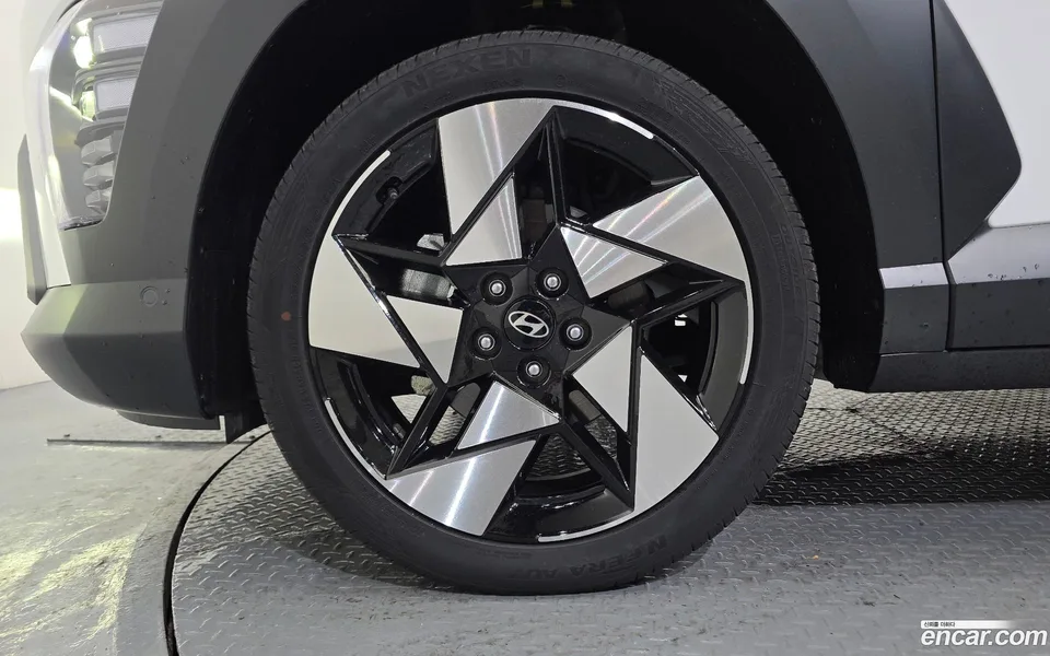 Hyundai Kona 1.6 2WD 2024 — миниатюра 5