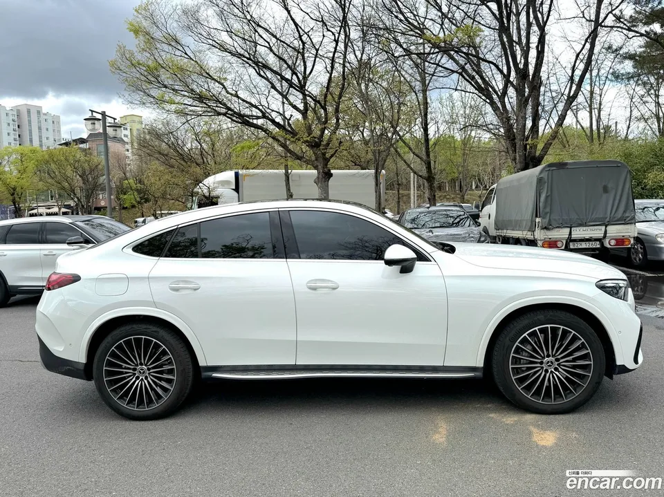 Mercedes-Benz GLC-Class GLC300 4MATIC 2025 — миниатюра 3