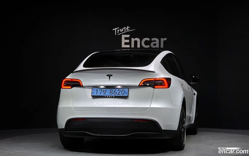 Tesla Model Y RWD 2024 — миниатюра 4