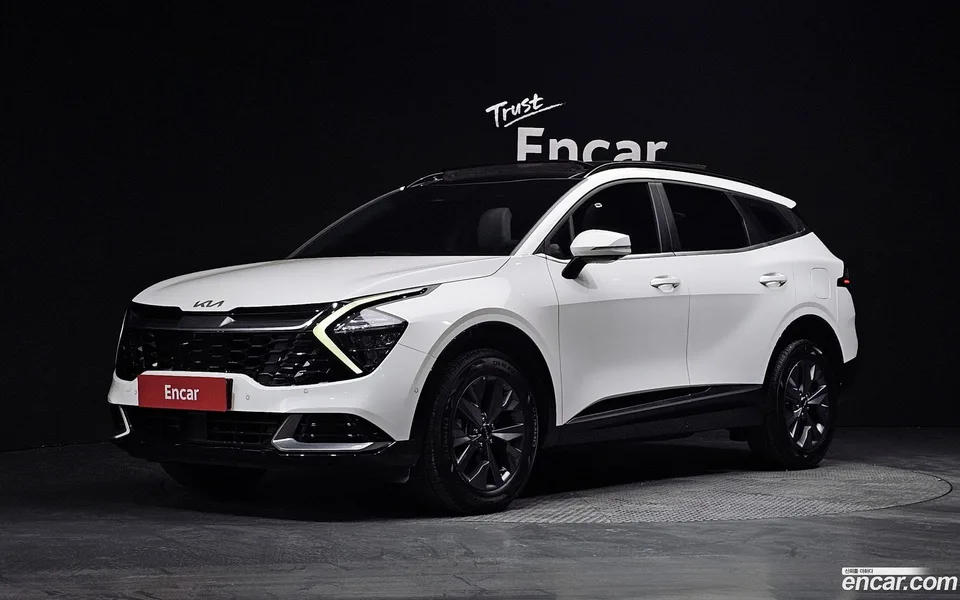 Kia Sportage 2.0 2WD 2022 — фото 1, купить с доставкой в Москву