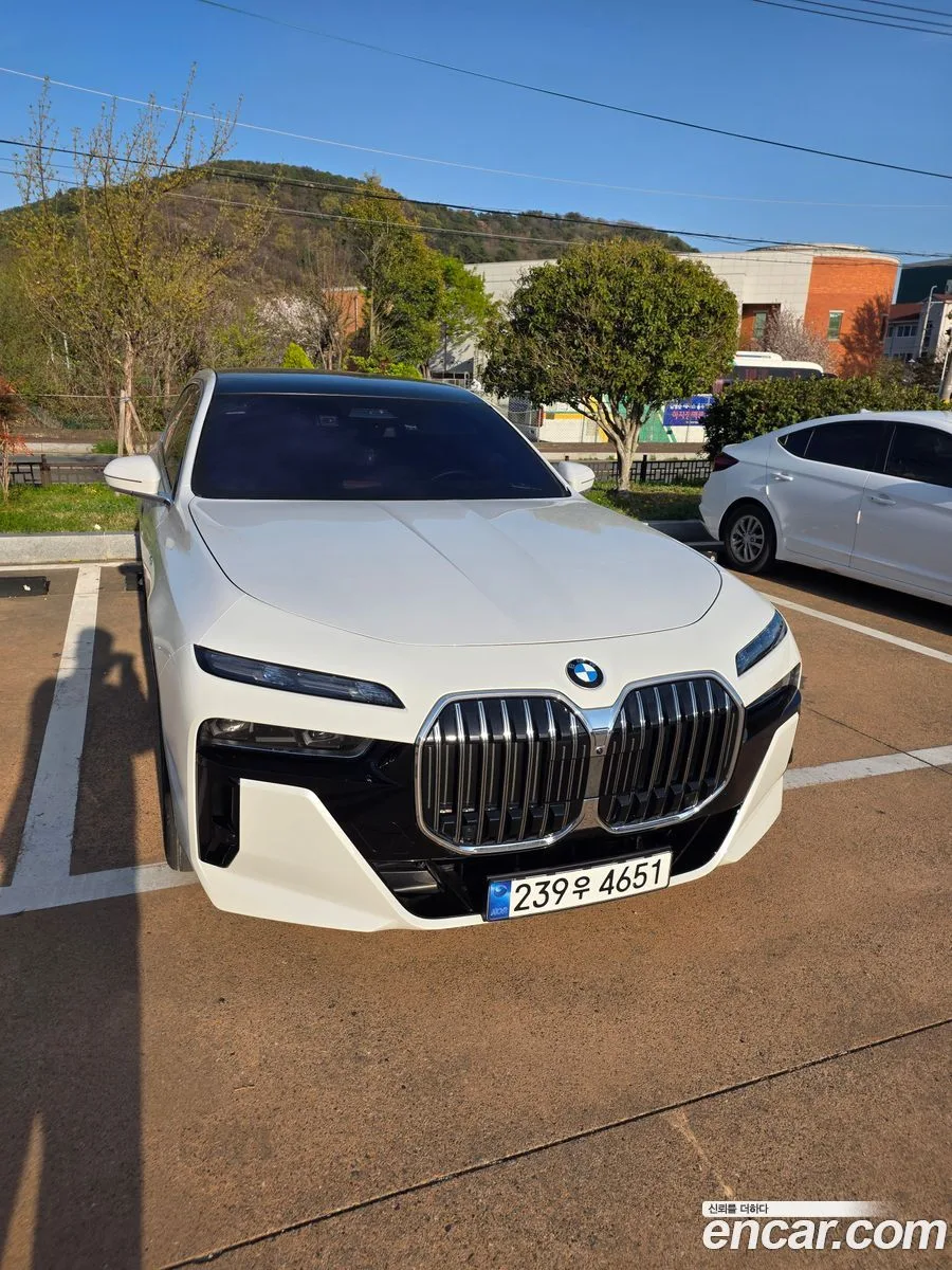 BMW 7 Series 740d xDrive M 2024 — фото 1, купить с доставкой в Москву