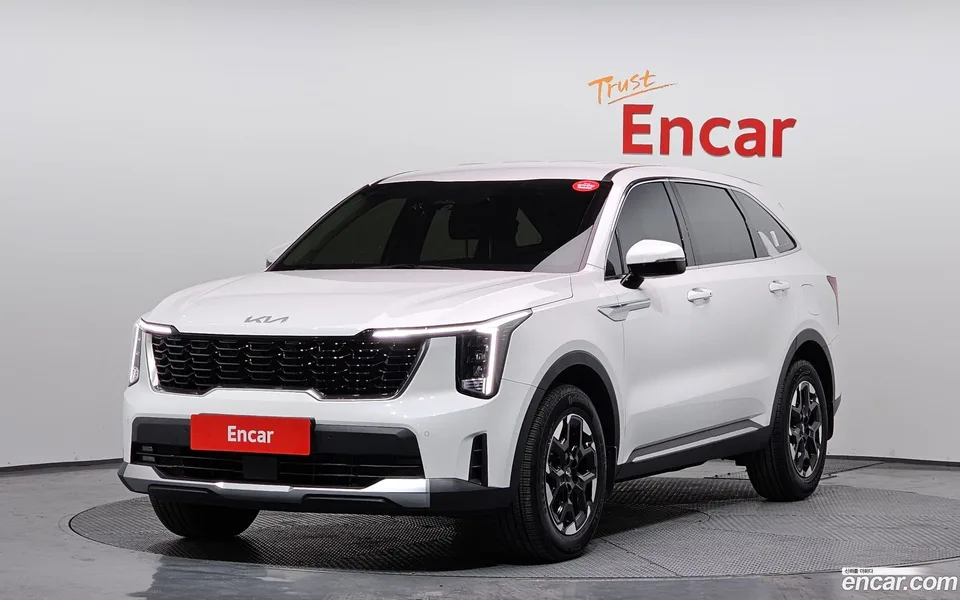 Kia Sorento 2.5T 2WD 2024 — фото 1, купить с доставкой в Москву
