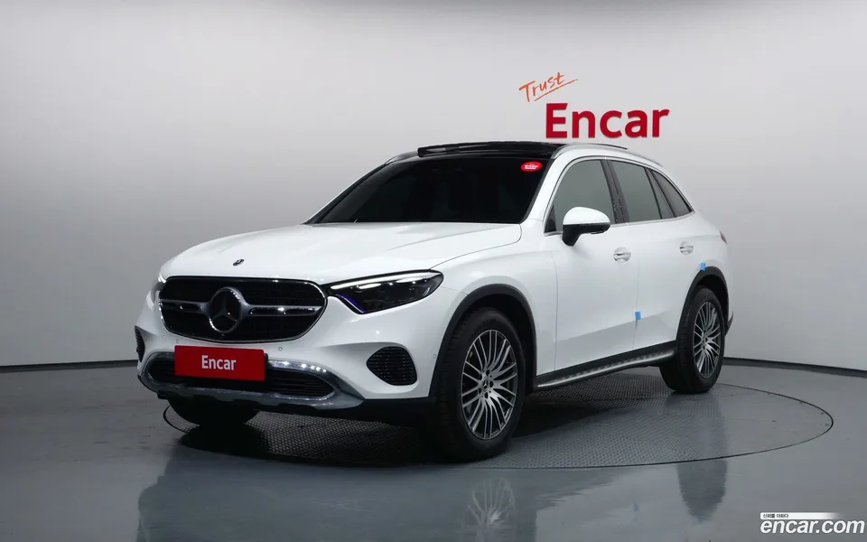 Mercedes-Benz GLC-Class GLC300 4MATIC 2024 — фото 1, купить с доставкой в Москву