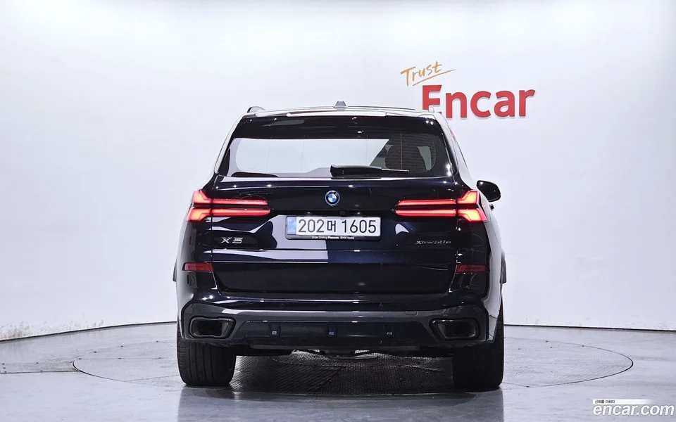 BMW X5 xDrive 50e M 2025 — миниатюра 4