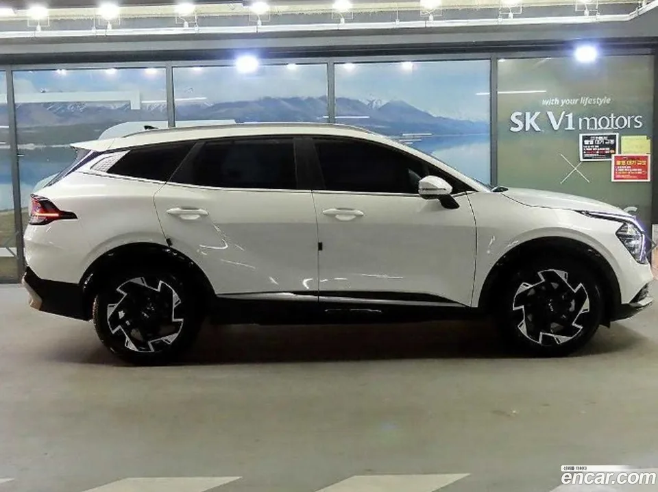 Kia Sportage 1.6 4WD 2023 — миниатюра 3