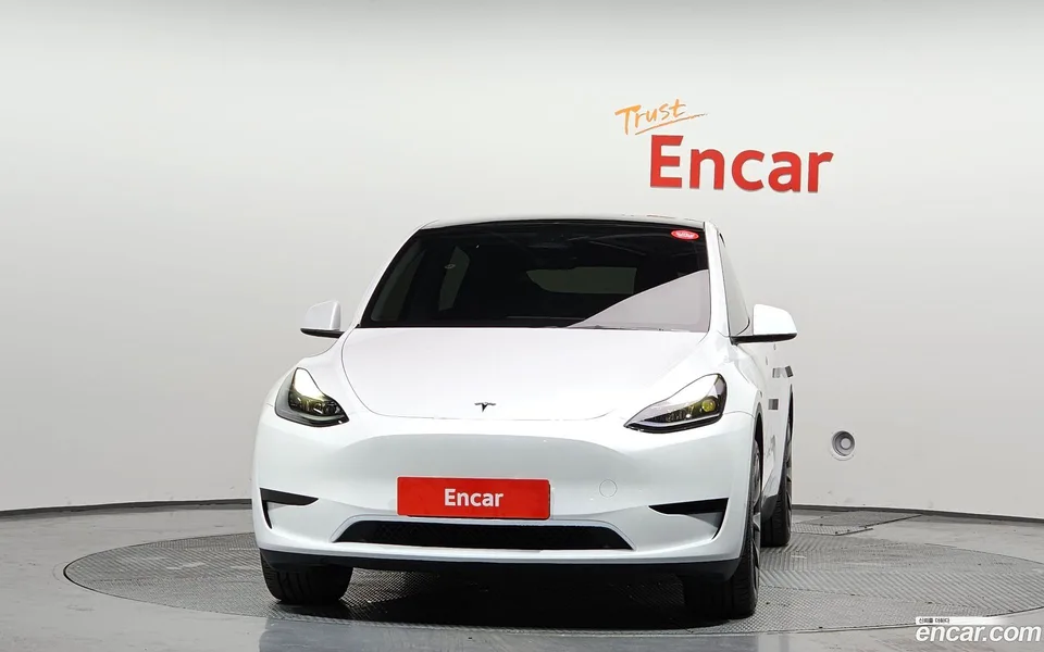 Tesla Model Y RWD 2023 — миниатюра 3